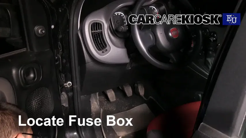 2016 Fiat Panda Pop 1.2L 4 Cyl. Fuse (Interior)